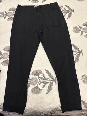 Lou & Grey Black Drawstring Jogger Pants and matching Sweatshirt in black